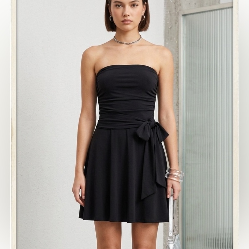 Chic Black Mini Dress strapless vintage y2k